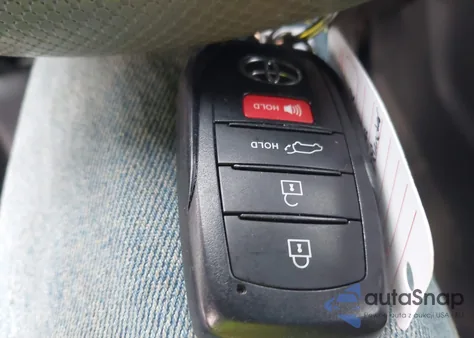 2024 Toyota Grand Highlander Xle from USA, damaged, VIN 5TDAAAB56RS008243